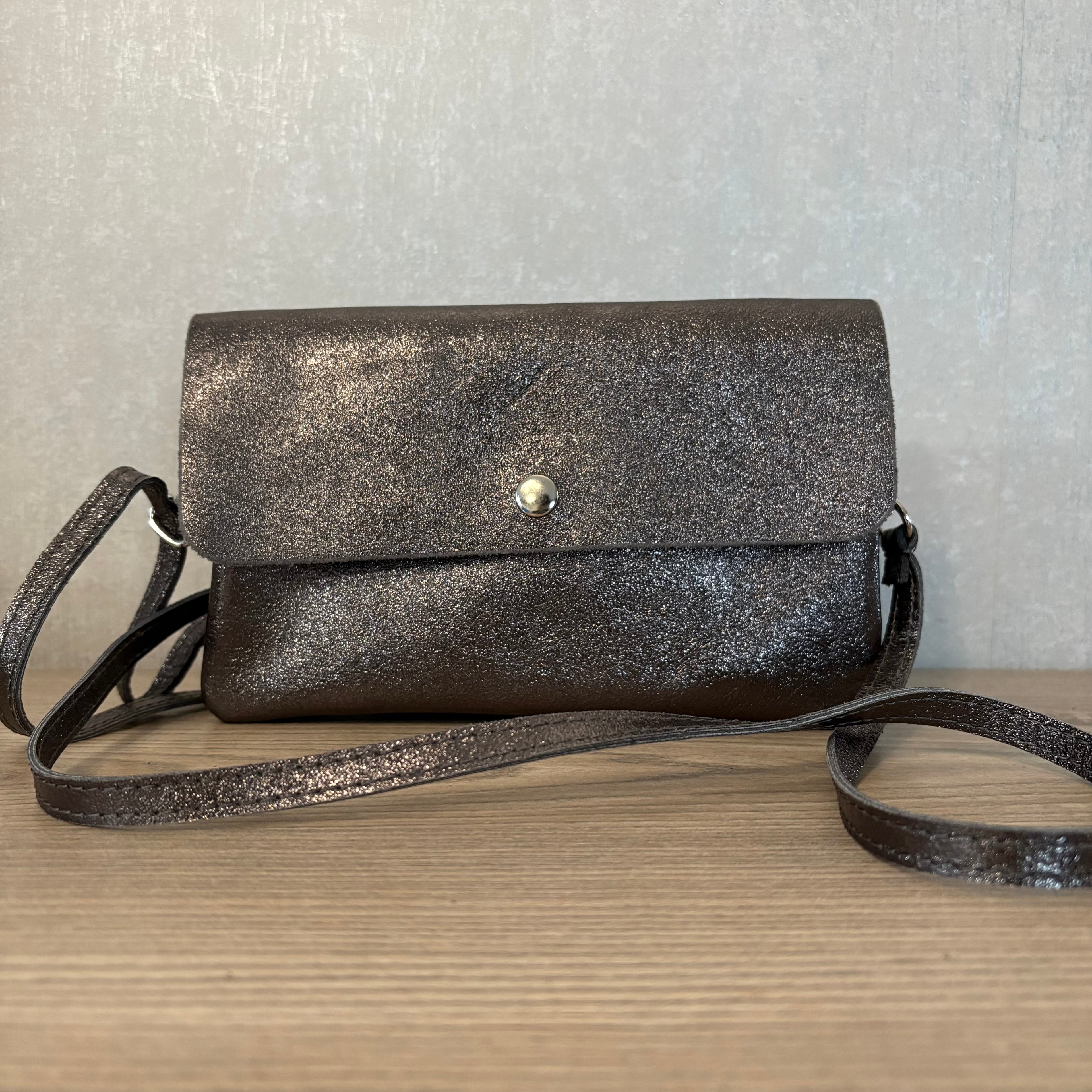 Sac/Pochette gris foncé métallisé