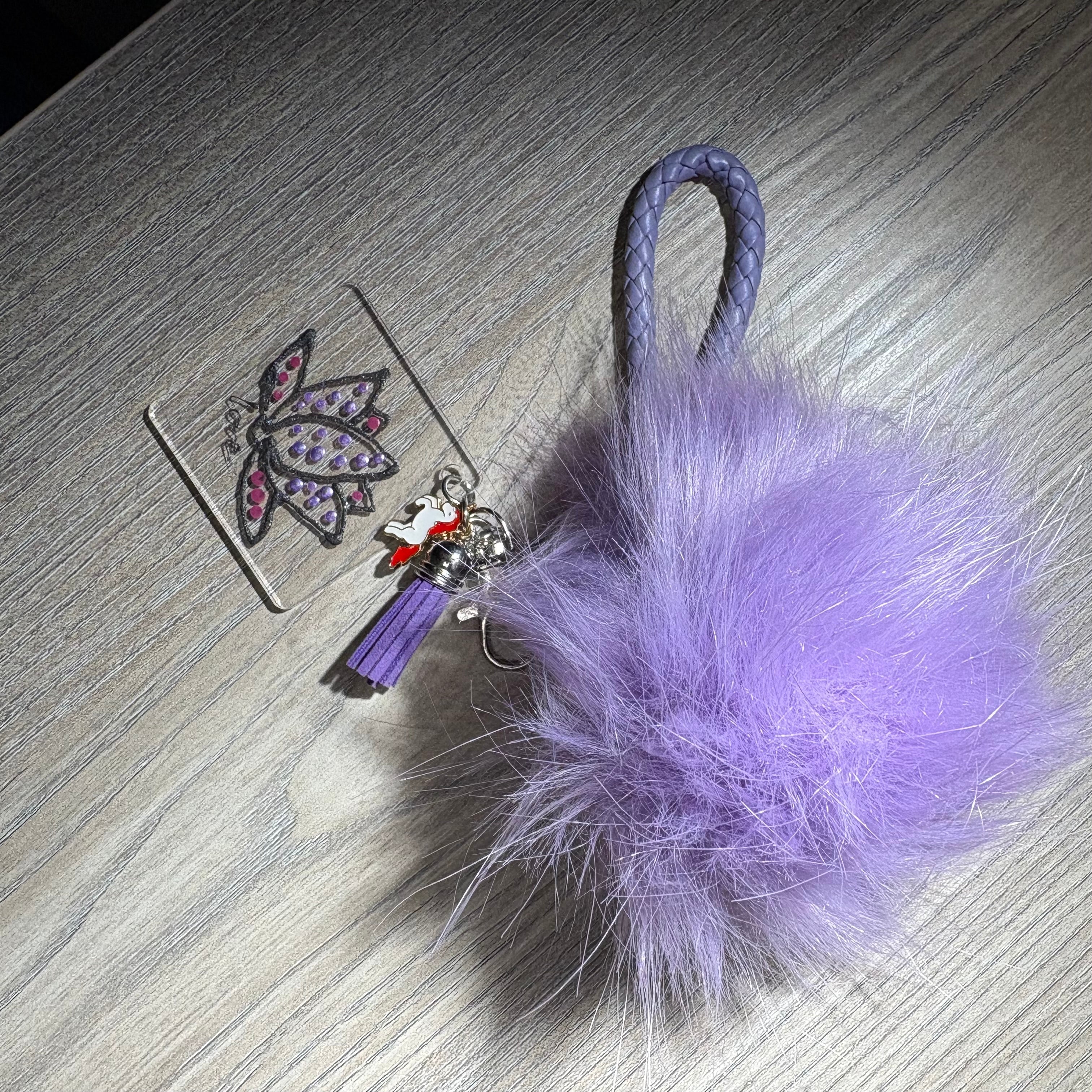 Porte-clé fourrure et breloque - Divers coloris