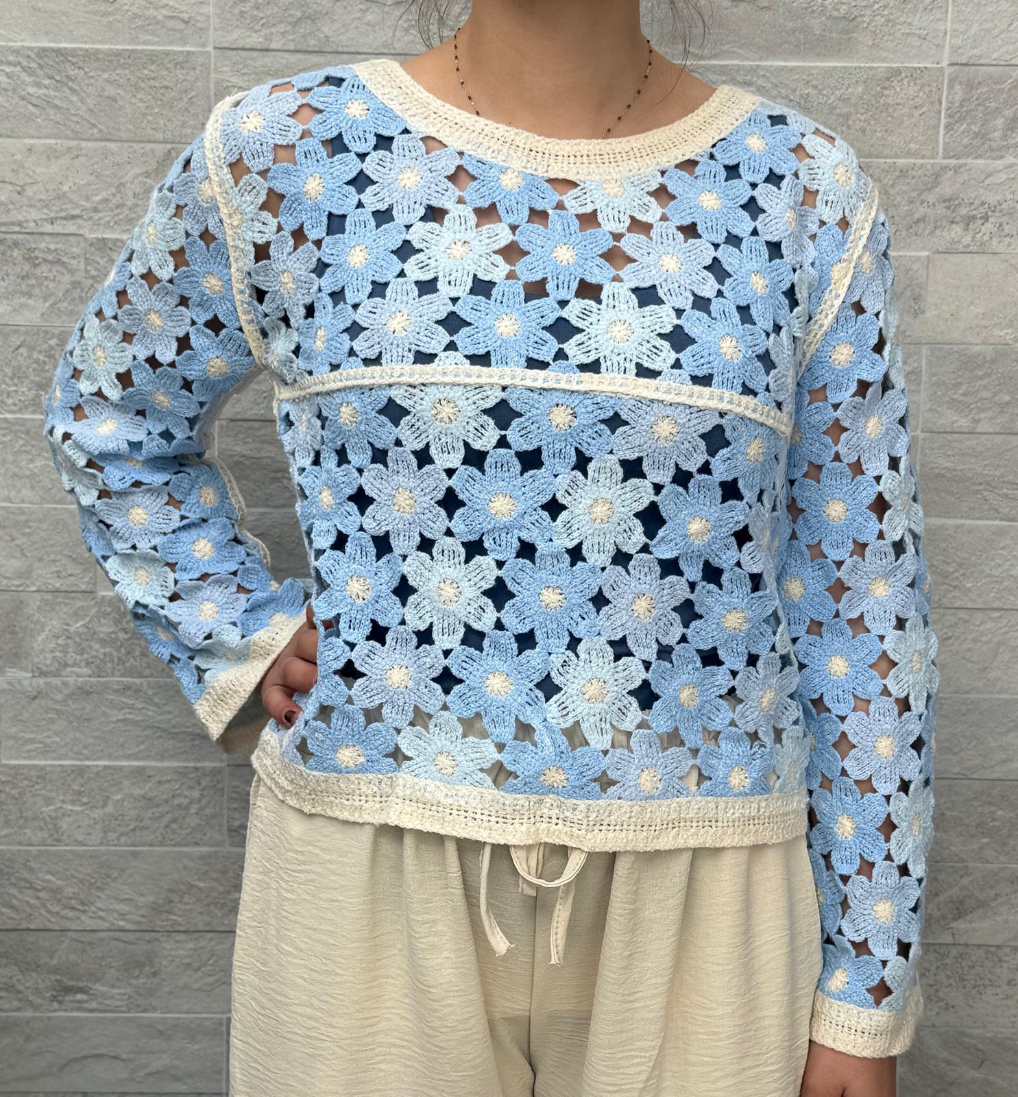 Pull en tricot motif "fleurs"