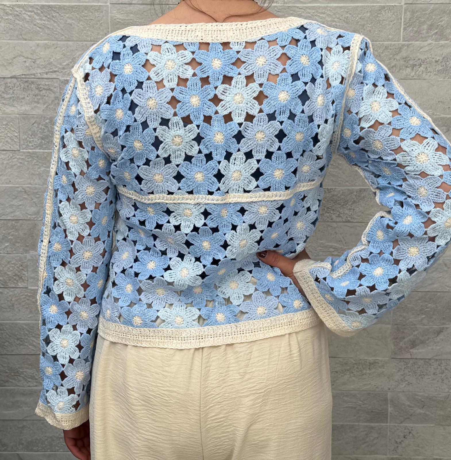 Pull en tricot motif "fleurs"