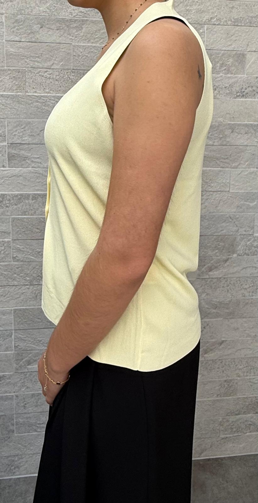 Top boutonné
